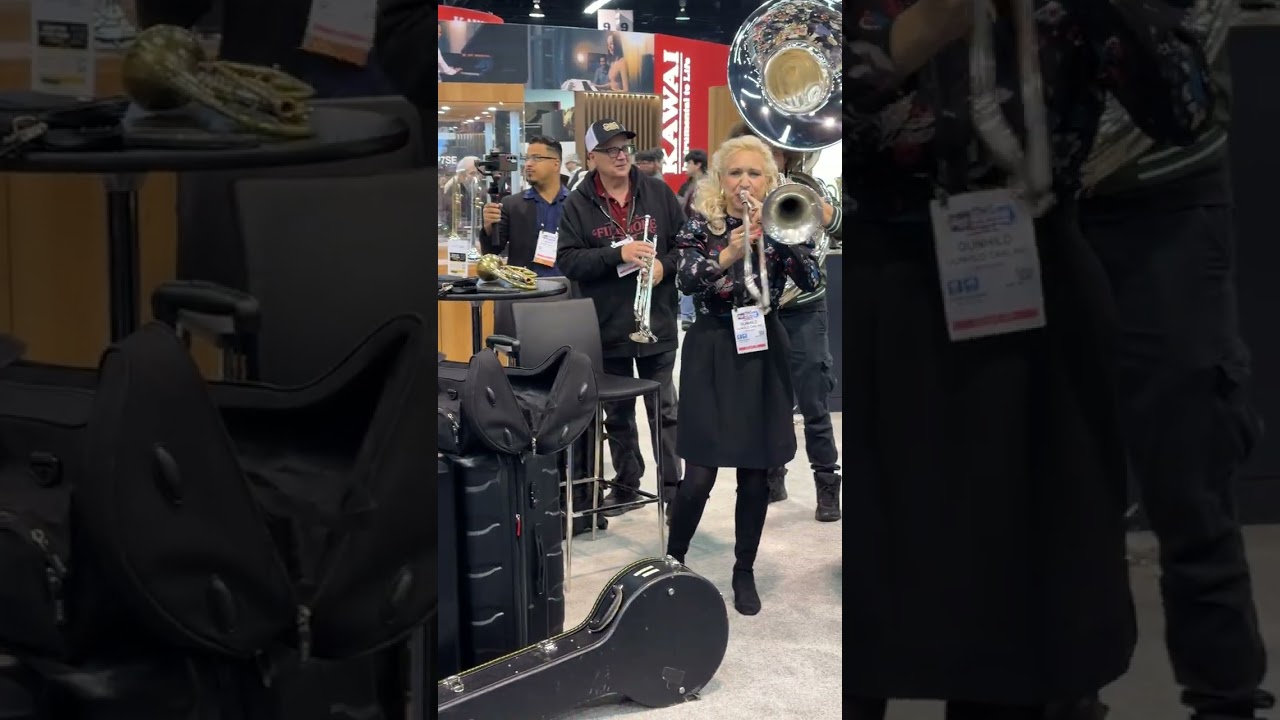 NAMM 2026 | Gunhild Carling & Friends Jamming at the Conn Selmer Booth