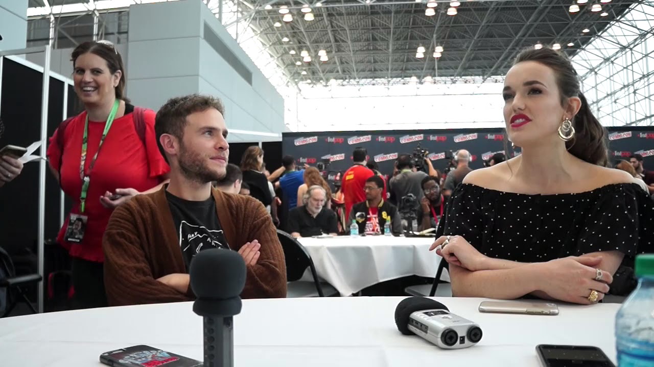Iain De Caestecker & Elizabeth Henstridge for Agents of SHIELD at NYCC 2017