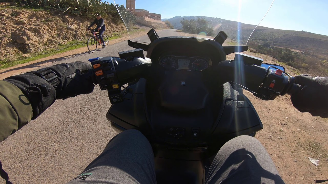 Suzuki Burgman 650 Executive POV Test Drive تجربة سياقة دراجة سوزوكي