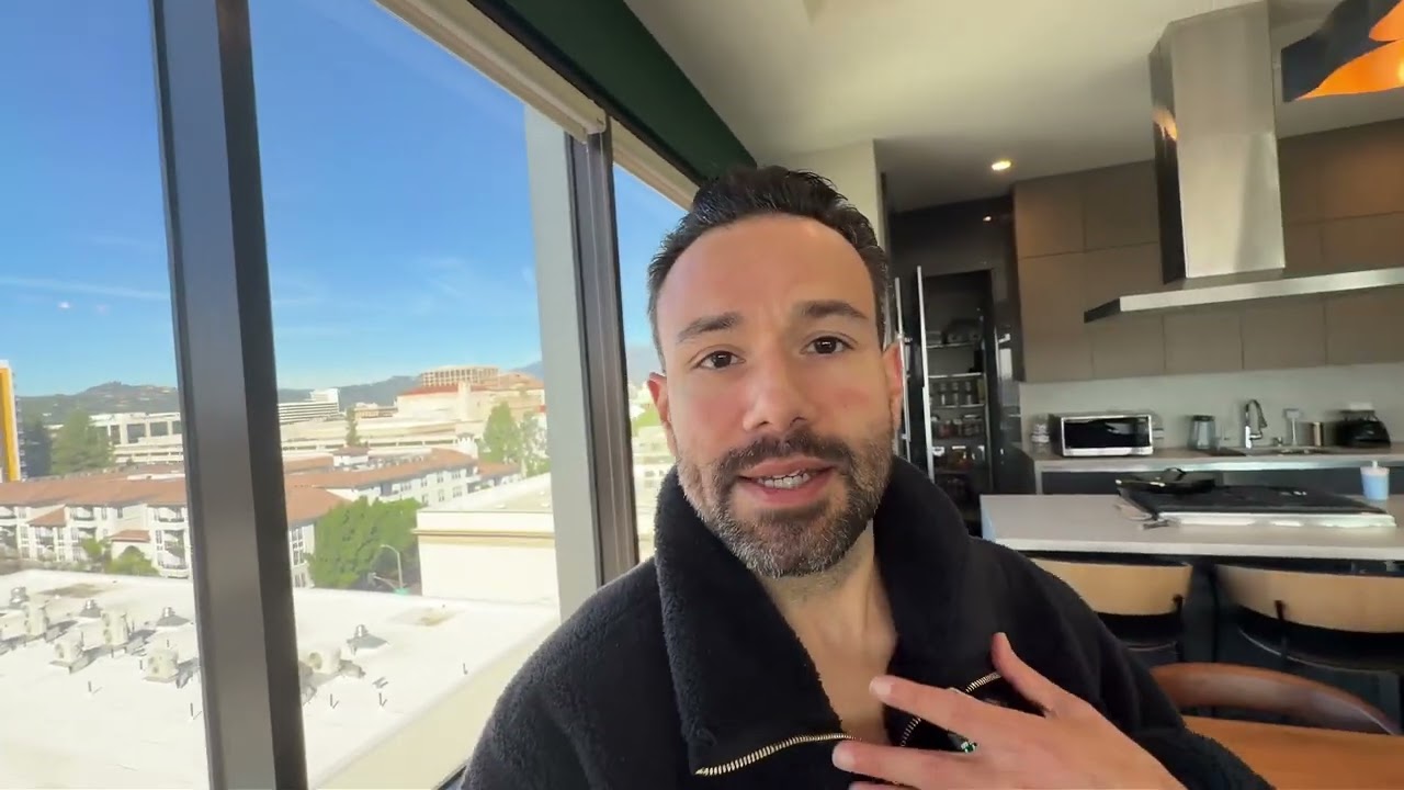 Give Me 8 Minutes and I'll Make You an Expert in Anything You Want..