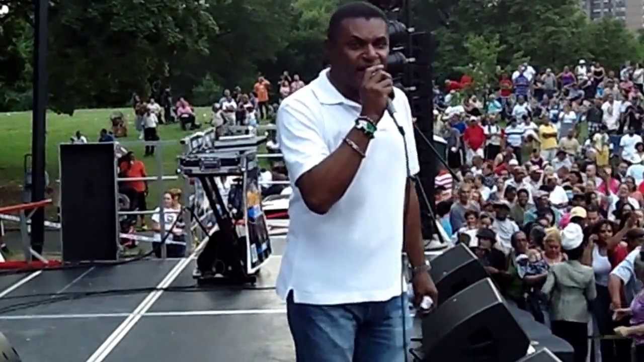 Jose Alberto el Canario, 2012  Bailemos  otra vez.MP4