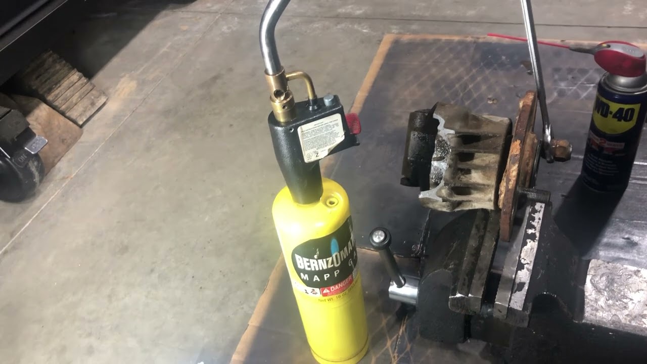 How to remove wheel studs