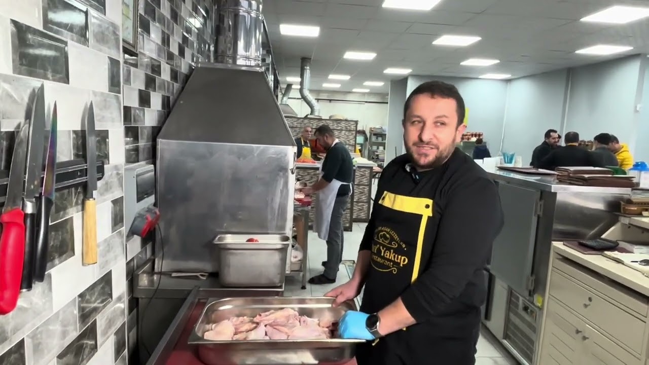 Patates püresi ve spesial sos eşliğinde Piliç roti nasıl yapılır
