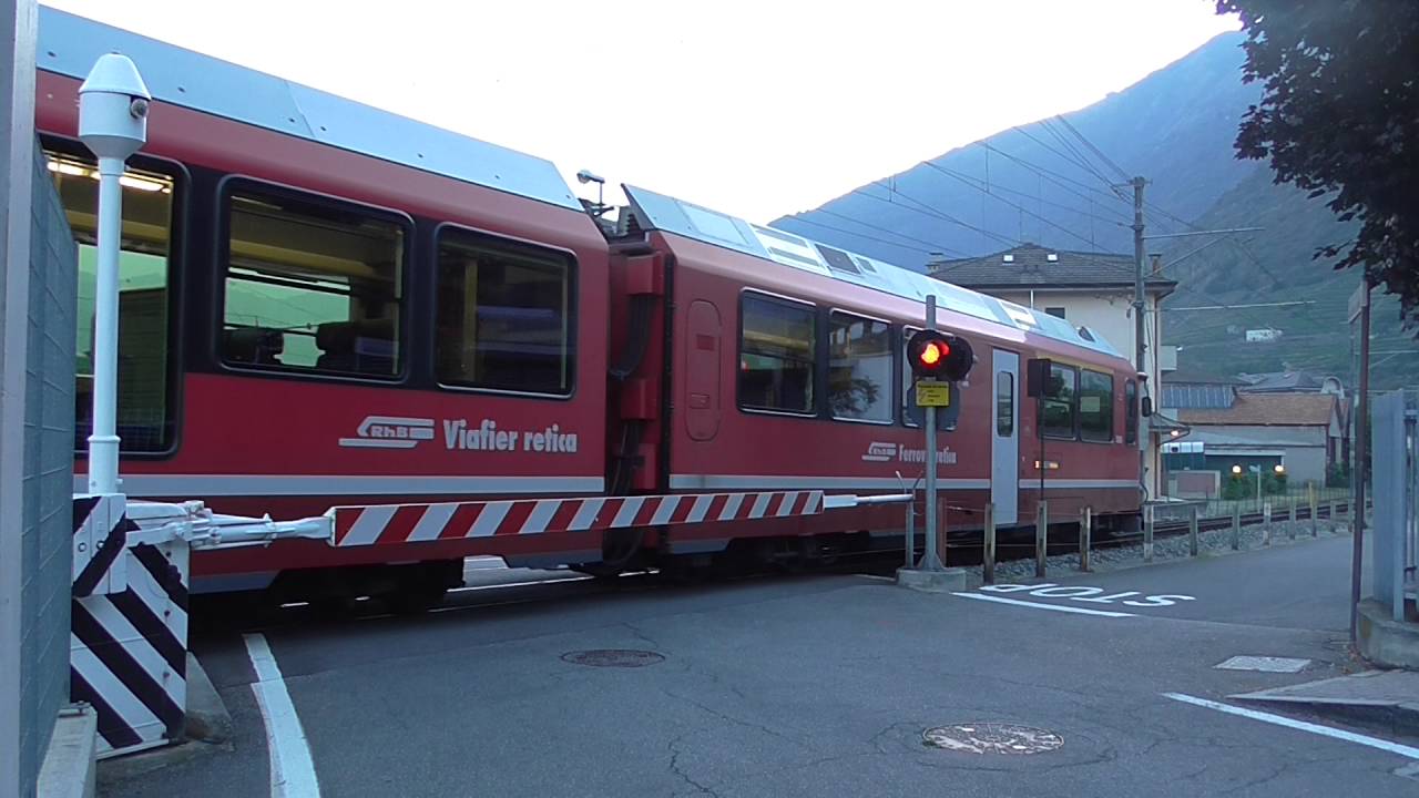 Passaggio a Livello Tirano/ Passage a niveau/ Level Crossing/ Bahnübergang/ Spoorwegovergang