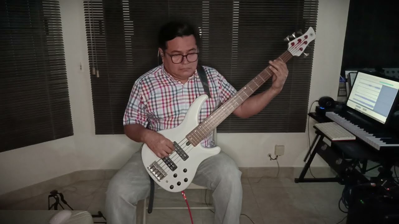 Remolino Samo (cover bass)