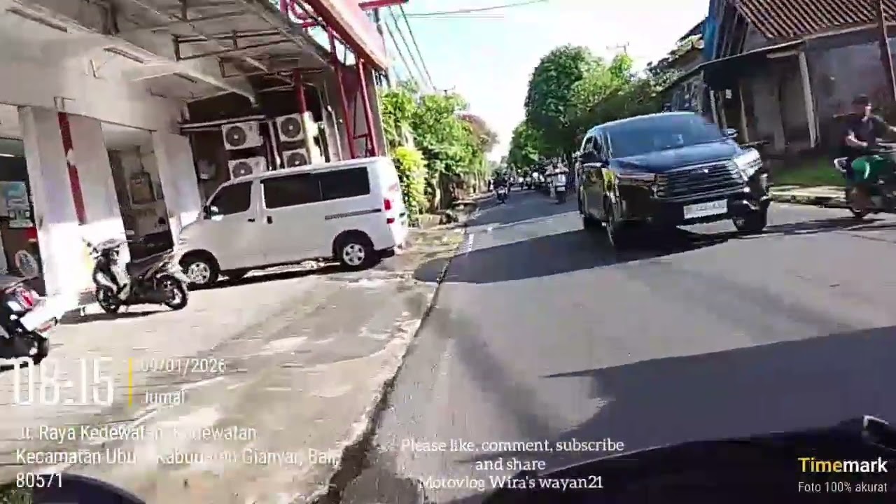 Perjalanan pagi hari dari Desa Kedewatan Ubud menuju Desa Begawan Melinggih kelod Payangan Gianyar.
