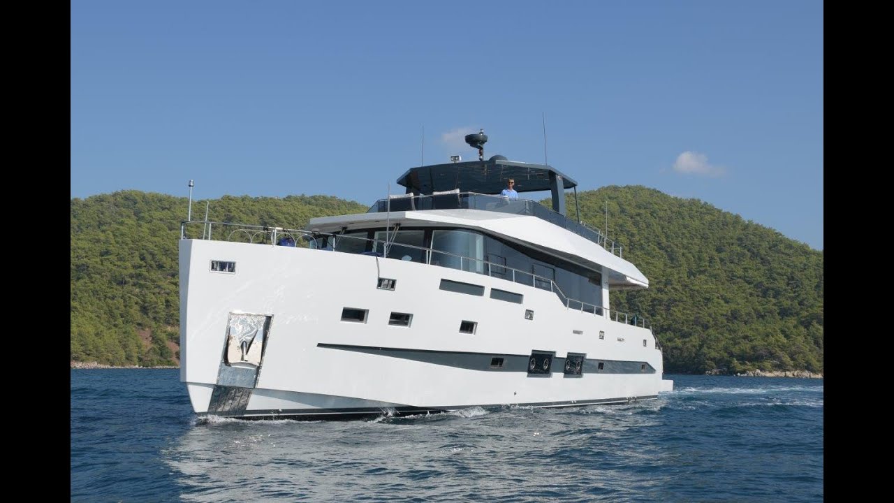 FAST TRAWLER 24 м, полное руководство по яхте на продажу