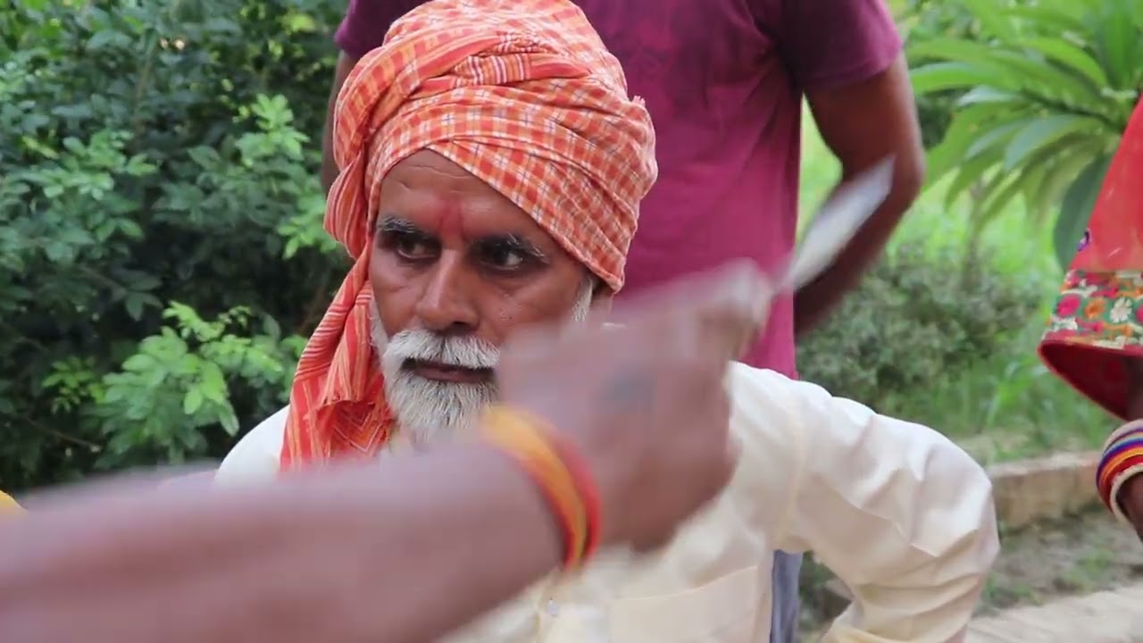 हर गाँव समाज में ऐसे लोग मिलते हैं ll #suddh_awadhi