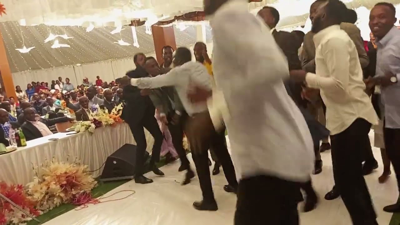 WEDDING 😂😂😂😂😂😂KWIZERA AKOZAGASHA ARASIRIMBYE MUBUKWE BWIWE ASIGA UMUGORE WE 🤔🤔🤔🤔🤔🔥🔥🔥🔥🔥🔥