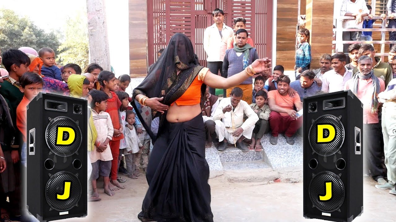 नई बहू का देशी कमरतोड़ ड्रांन्स || पायल के घुंघरू चार टूटें डीजे पे || Dj Lokgeet सरिता यादव