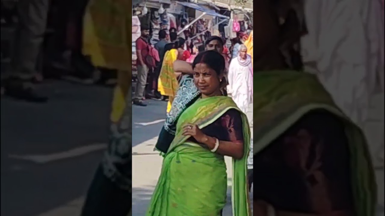 মায়াপুরের প্রসাদ নেওয়ার সময়,🙏🙏🙏