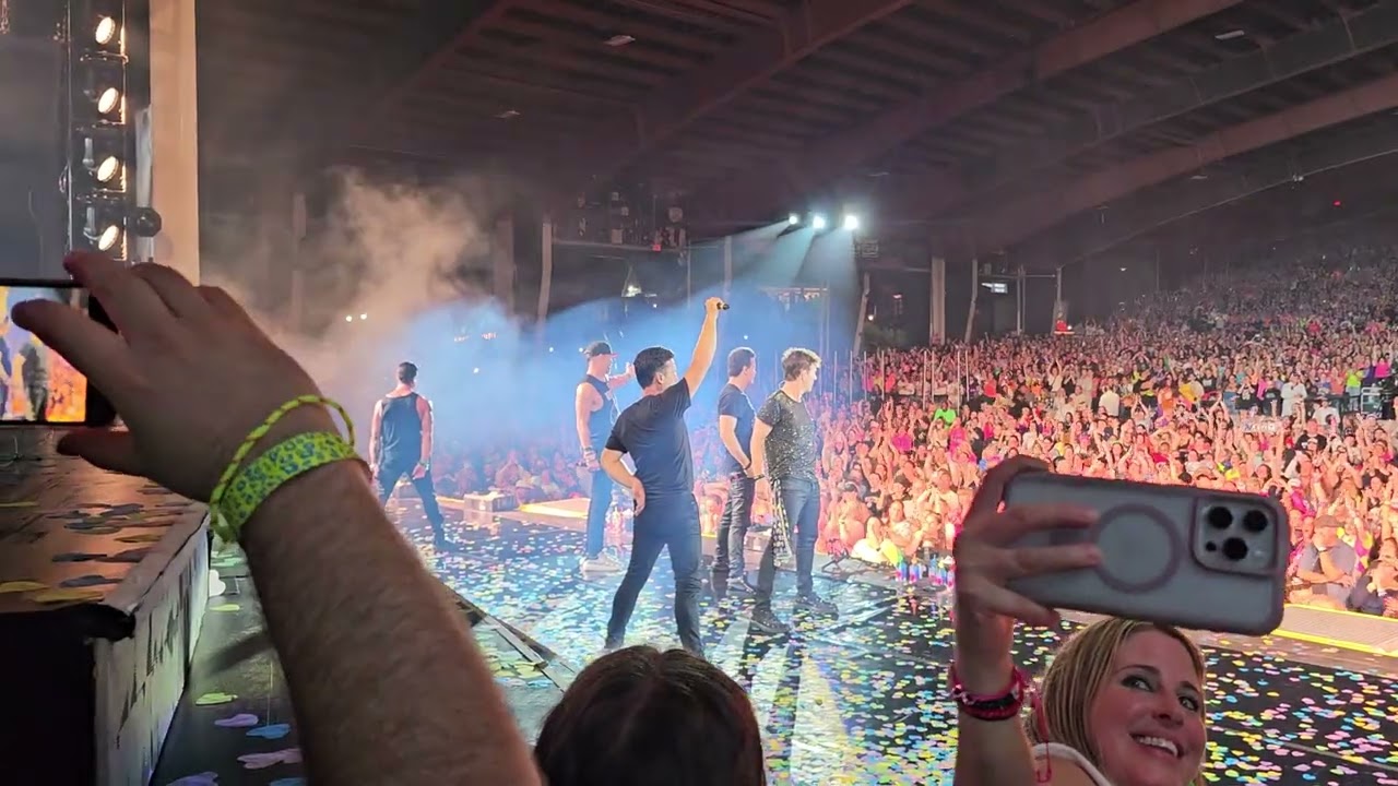 Magic Seats 8-9-24 Gilford, NH NKOTB