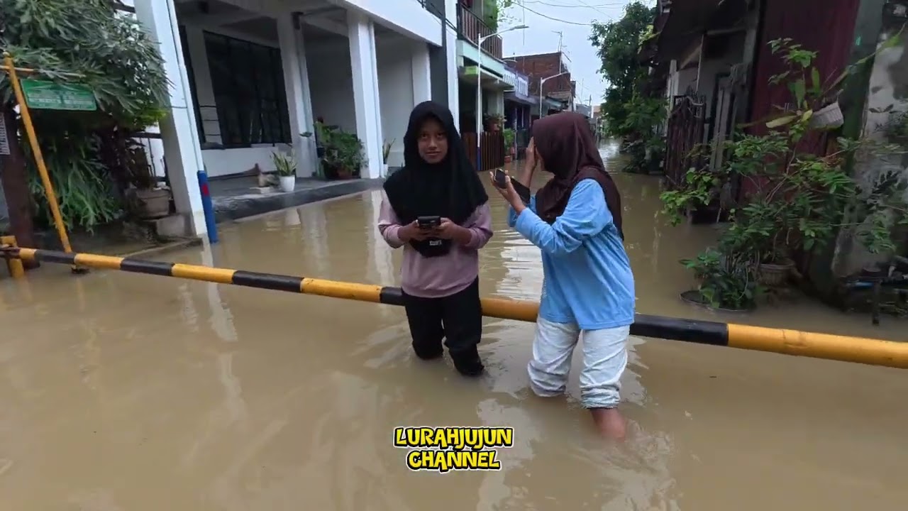 BANJIR NAIK JAM 3 SUBUH,, WARGA SEBAGIAN SUDAH DI EVAKUASI..