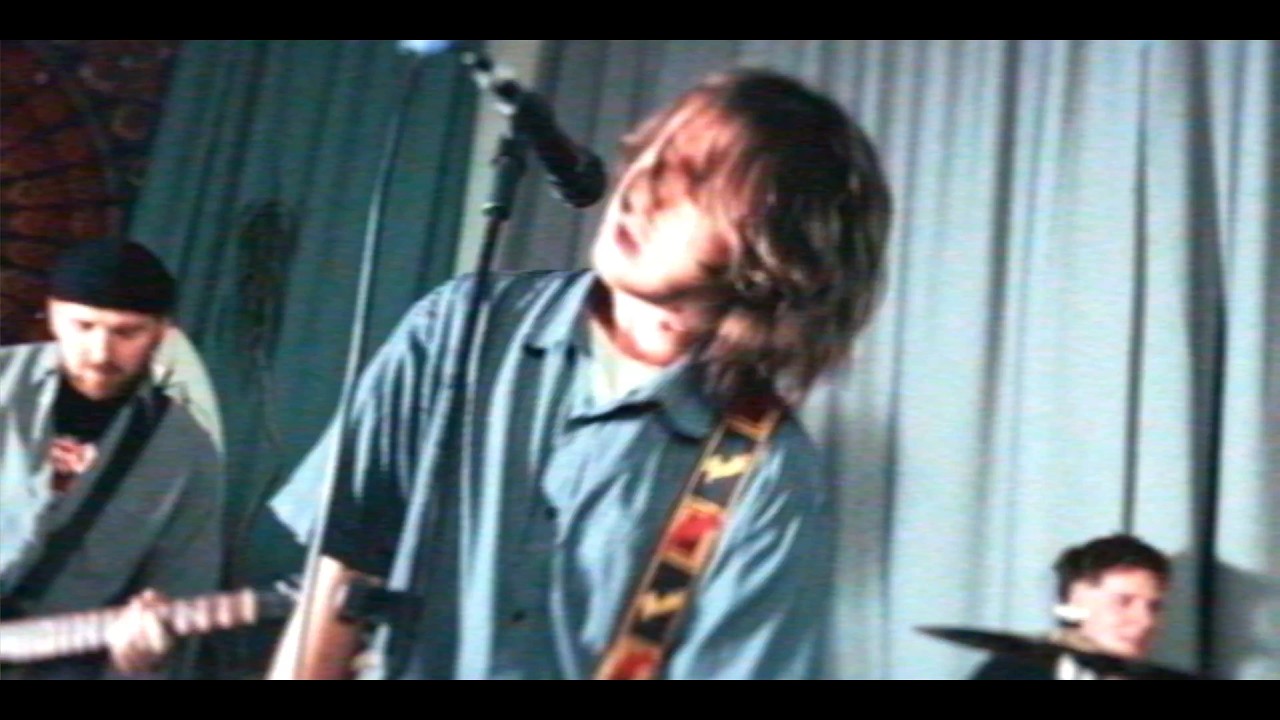 GRE&Ntilde;AS - RUNNING AWAY (OFFICIAL MUSIC VIDEO)