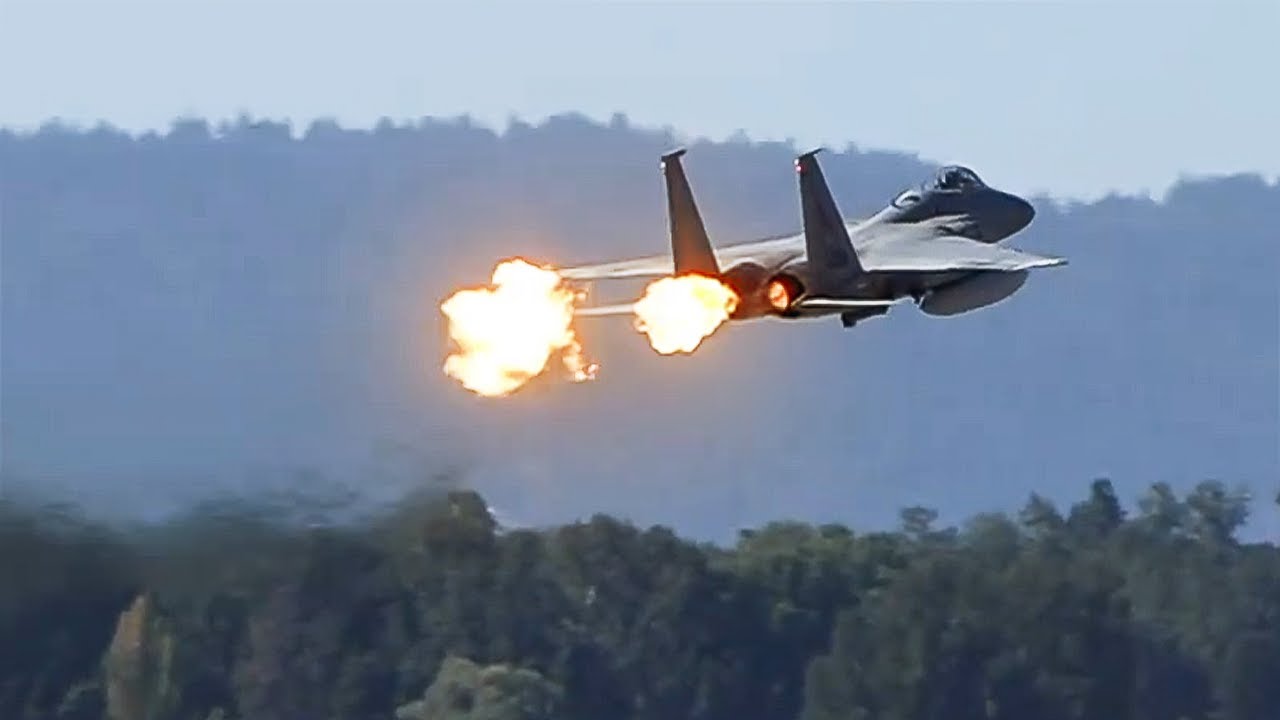 Fighter Jet Takeoff Goes Wrong