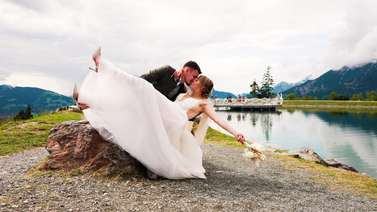 Traumhochzeit in den Bergen – Jacqueline & Jakob in der Tomhütte Salzburg  💜