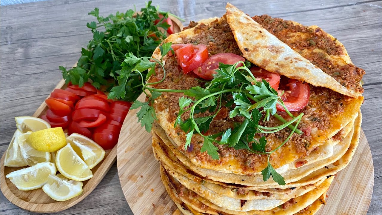 İLK KEZ LAHMACUN YAPTIM ! EVDE LAHMACUN TARİFİ