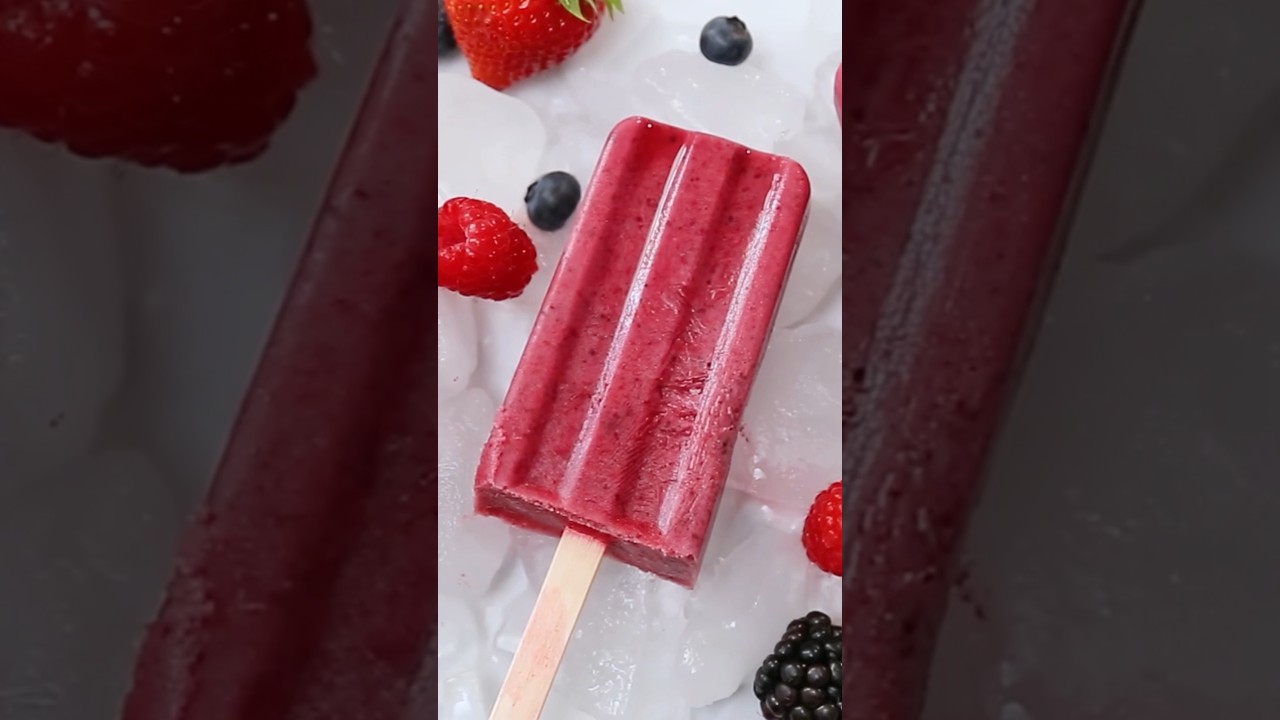Very Berry Smoothie Pops | Frozen Summer Treats 