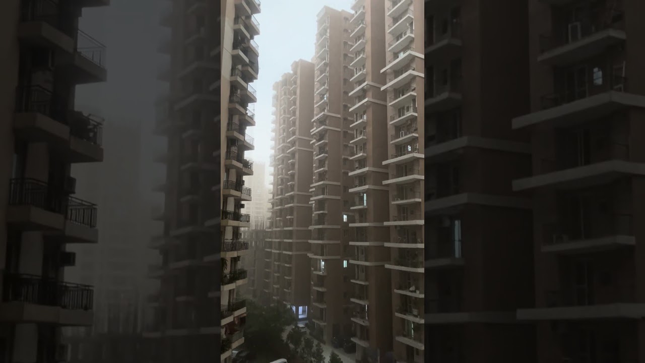 Wind storm today in Noida #noida