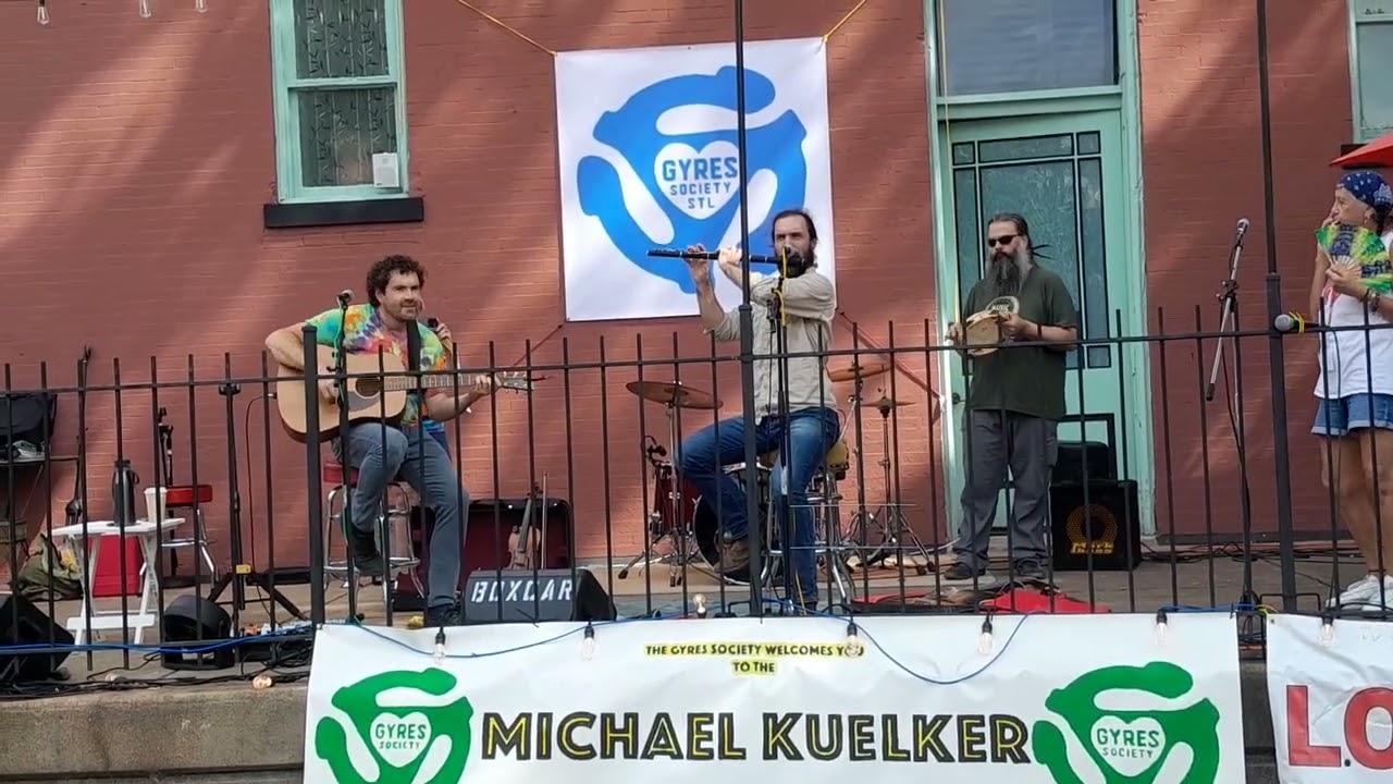 sitting in with Gerard from The Mighty Pines at the 2nd SoStl music and arts festival 2024