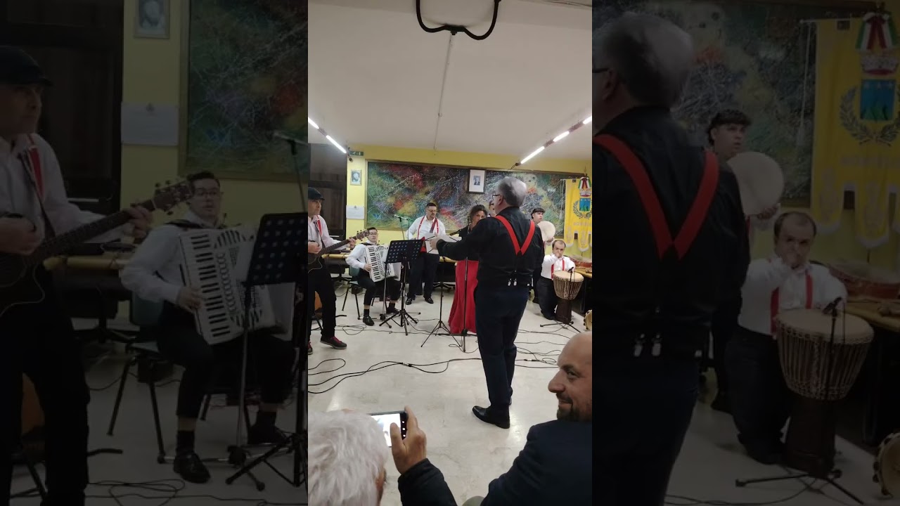 La luce è arrivata #organetto #folkmusic #murrivato #salento #musica #ballo 