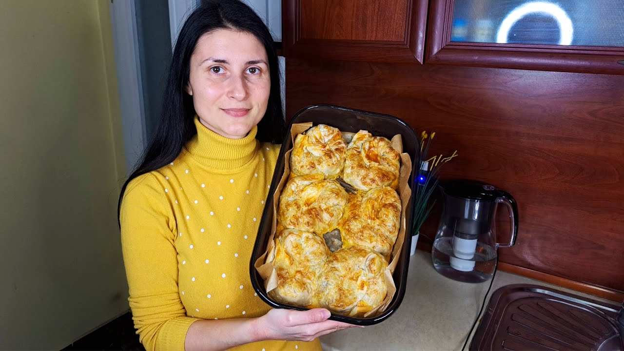 Вити банички с праз лук и гъби. Истинска наслада за душата.
