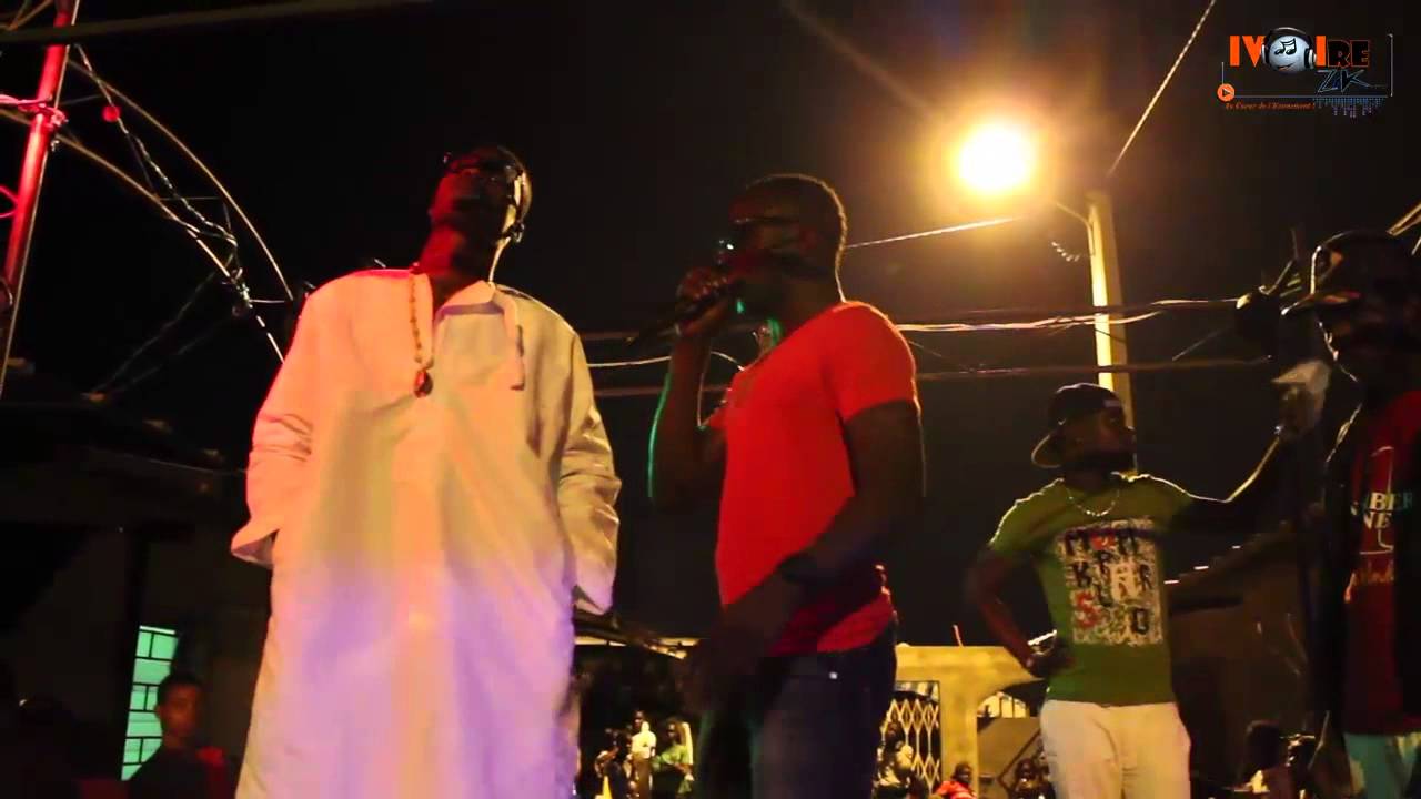 Prestation de DJ flexy a la dedicace de DJ Ravaleny et DJ beat By Dre