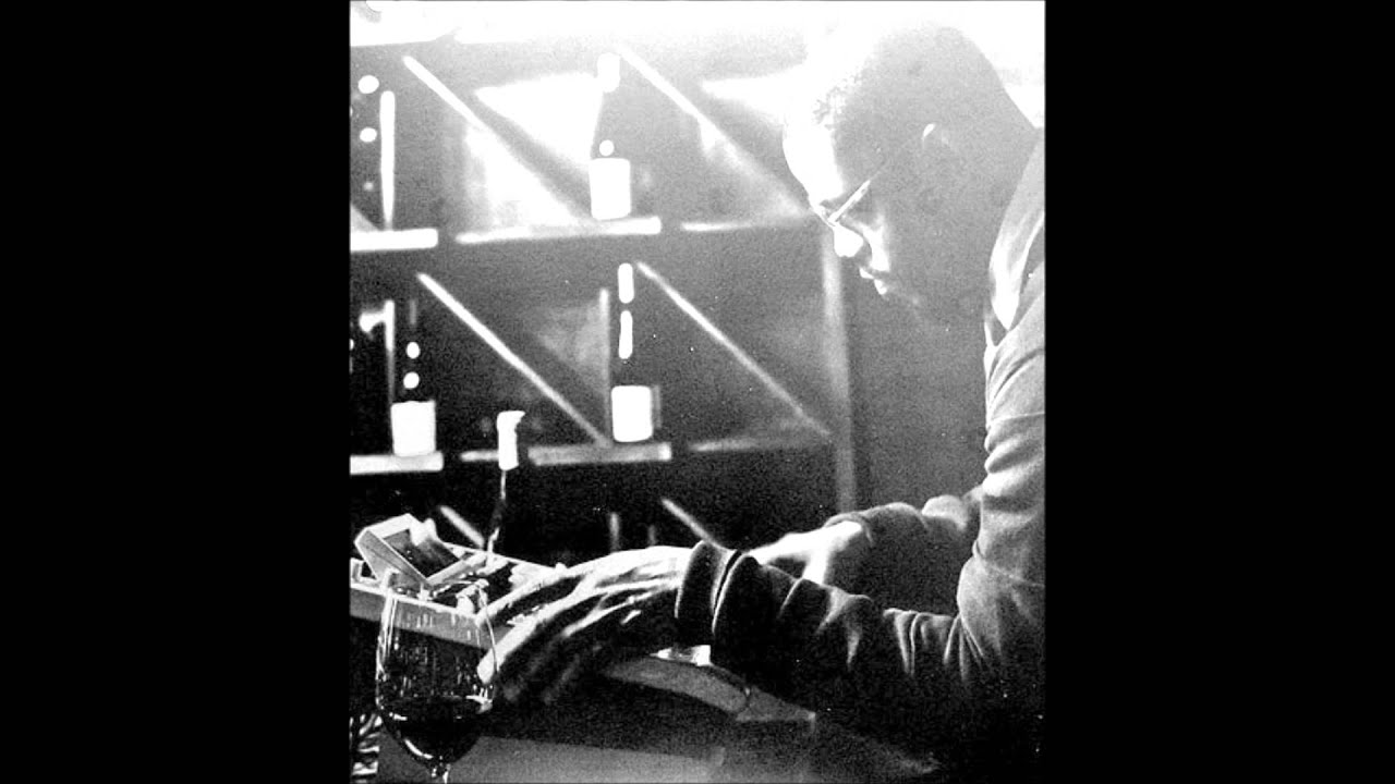 Karriem Riggins - Club Banger (Instrumental)