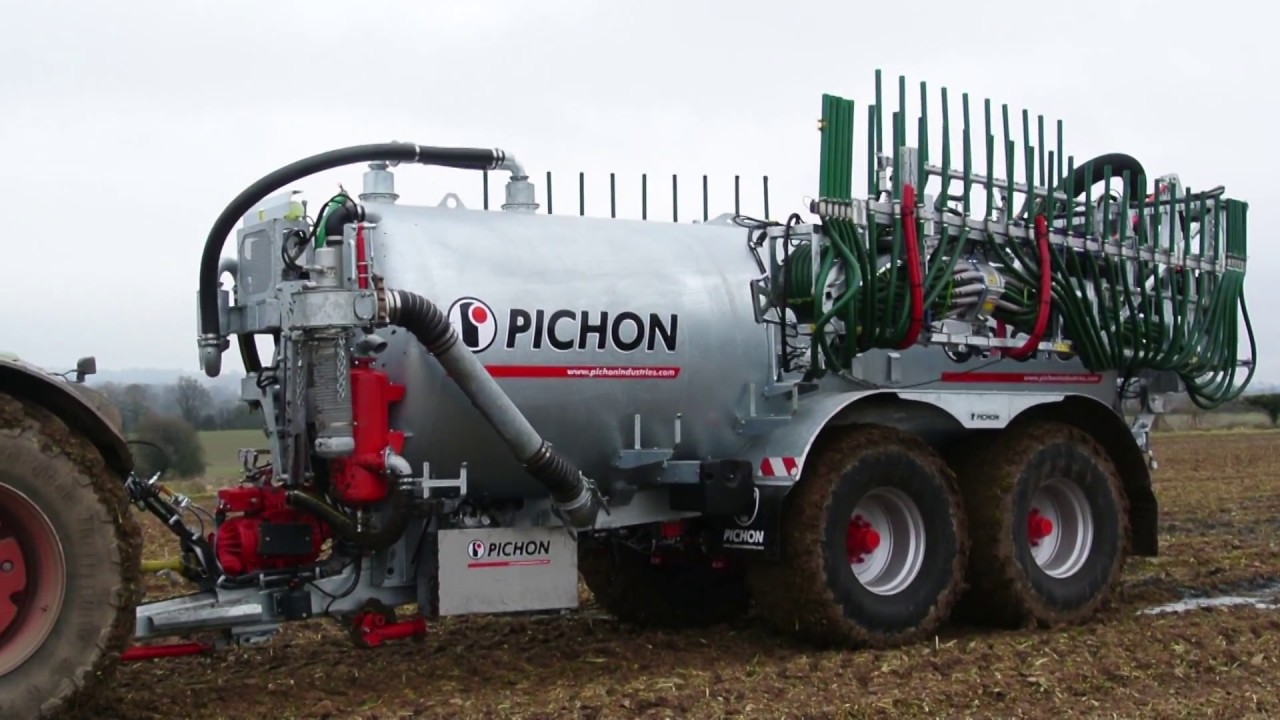 PICHON Slurry tanker TCI 22700 with Vogelsang 24 m dribble bar