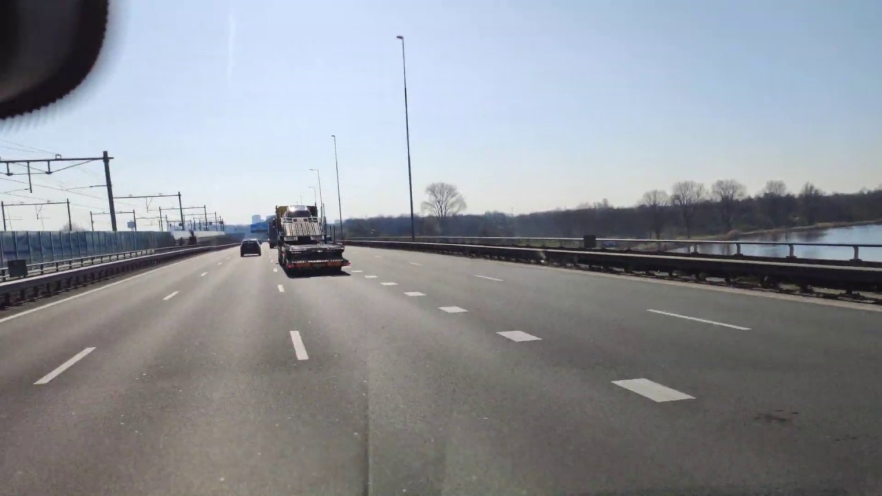 spoedrit Zuid-AMC voor Nicu-transport  #dmvda #nicu #specialtyteam rustig op de weg
