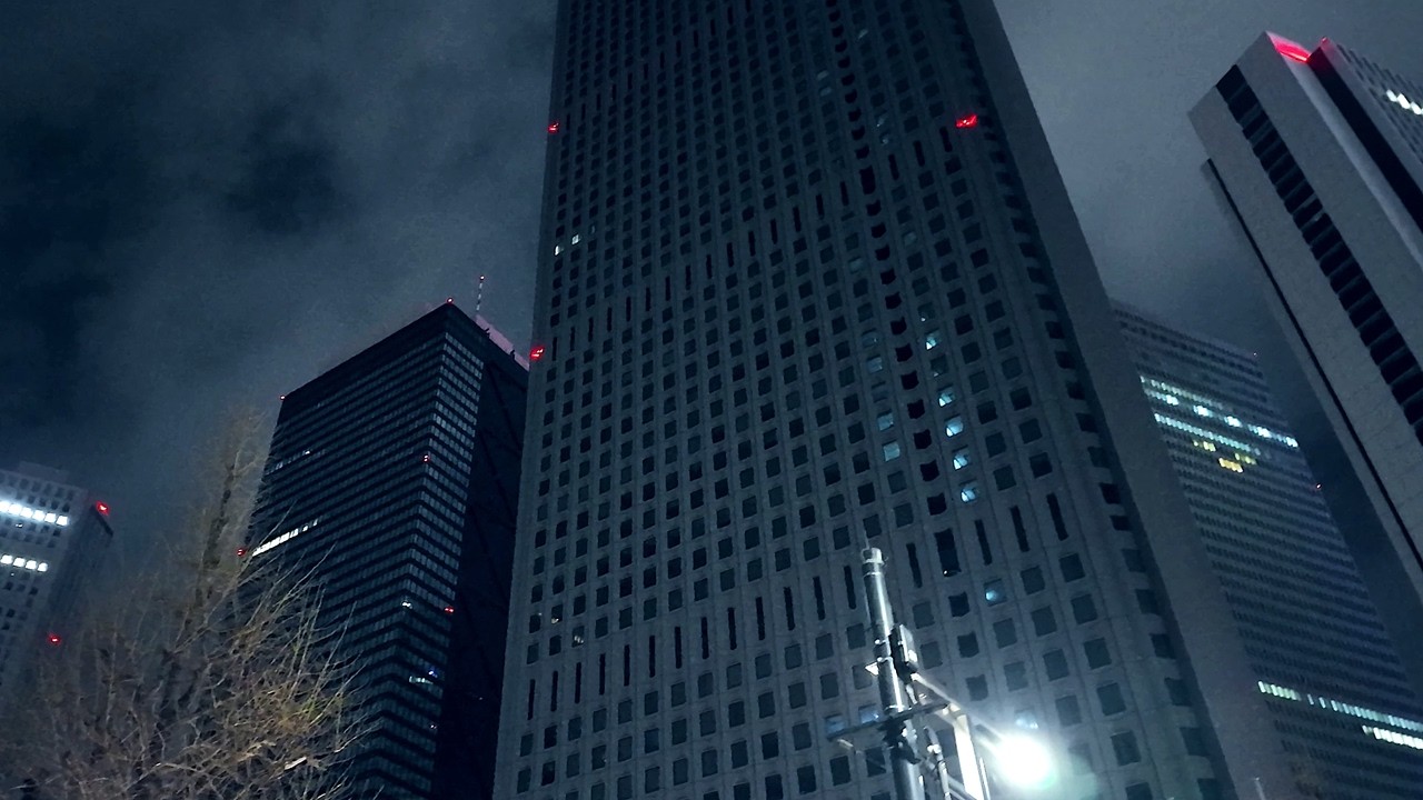 Late Night Walk in Shinjuku Skyscraper District / Tokyo Night Walk