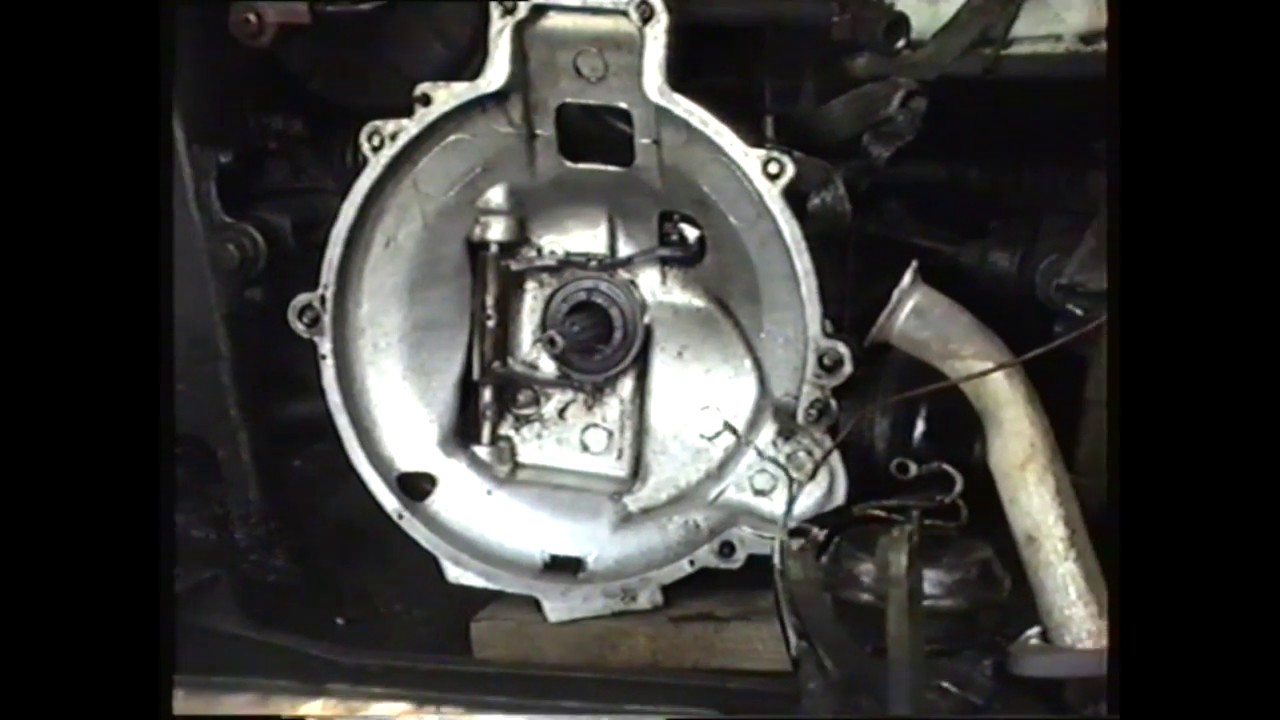 Saab 95 or 96 clutch change. V4 Ford Taunus engine.