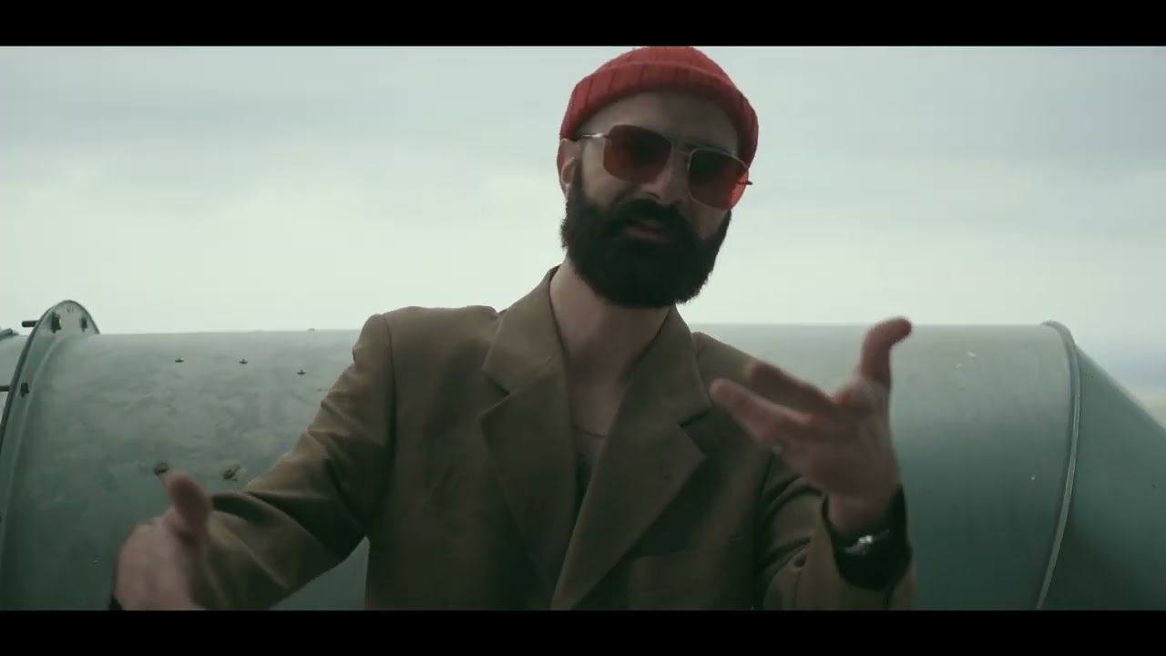 Caner Şahin - D&uuml;nya (Official Video)