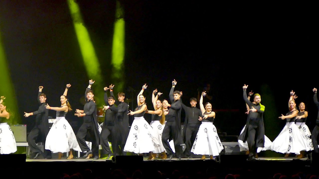 Academia de la Jota Aragonesa - Zaragoza suena por Valencia