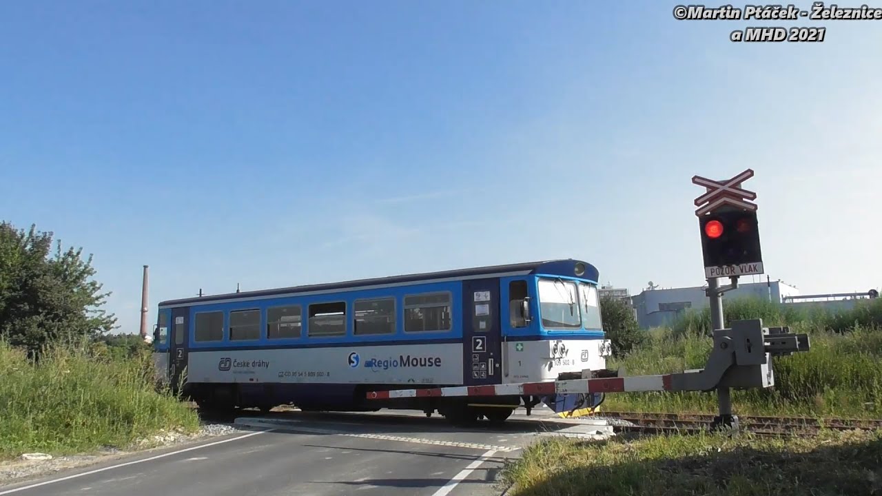 Železniční přejezd Čelákovice #1 - P2727 / 12.8. 2021 / Czech railroad crossing.