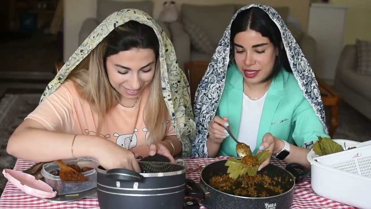 A 1980s Iranian Nostalgic Day | Making Dolmeh with My ‘Neighbor’ & Cozy Chitchat