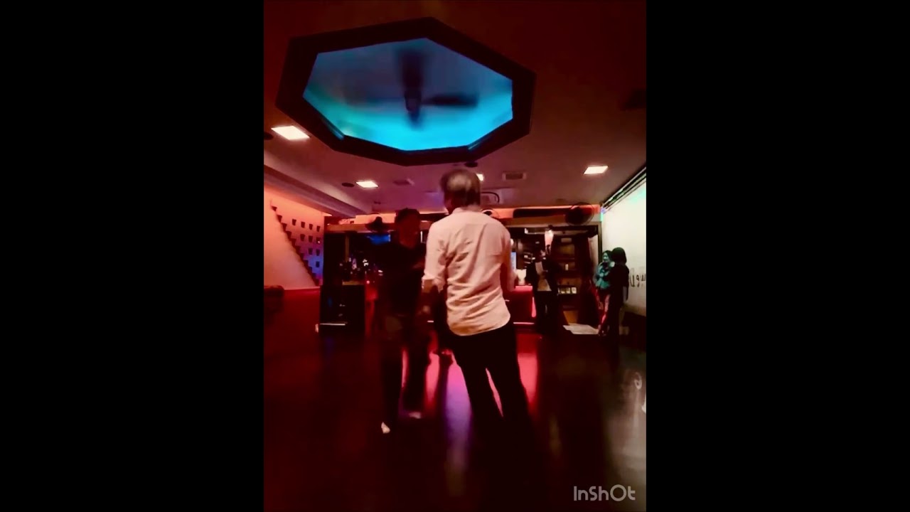 @Osaka @Salsa サルサ さるさ@日曜日の夜♬ @シャル〜ガラガラ♬踊りやすいわ〜🤣