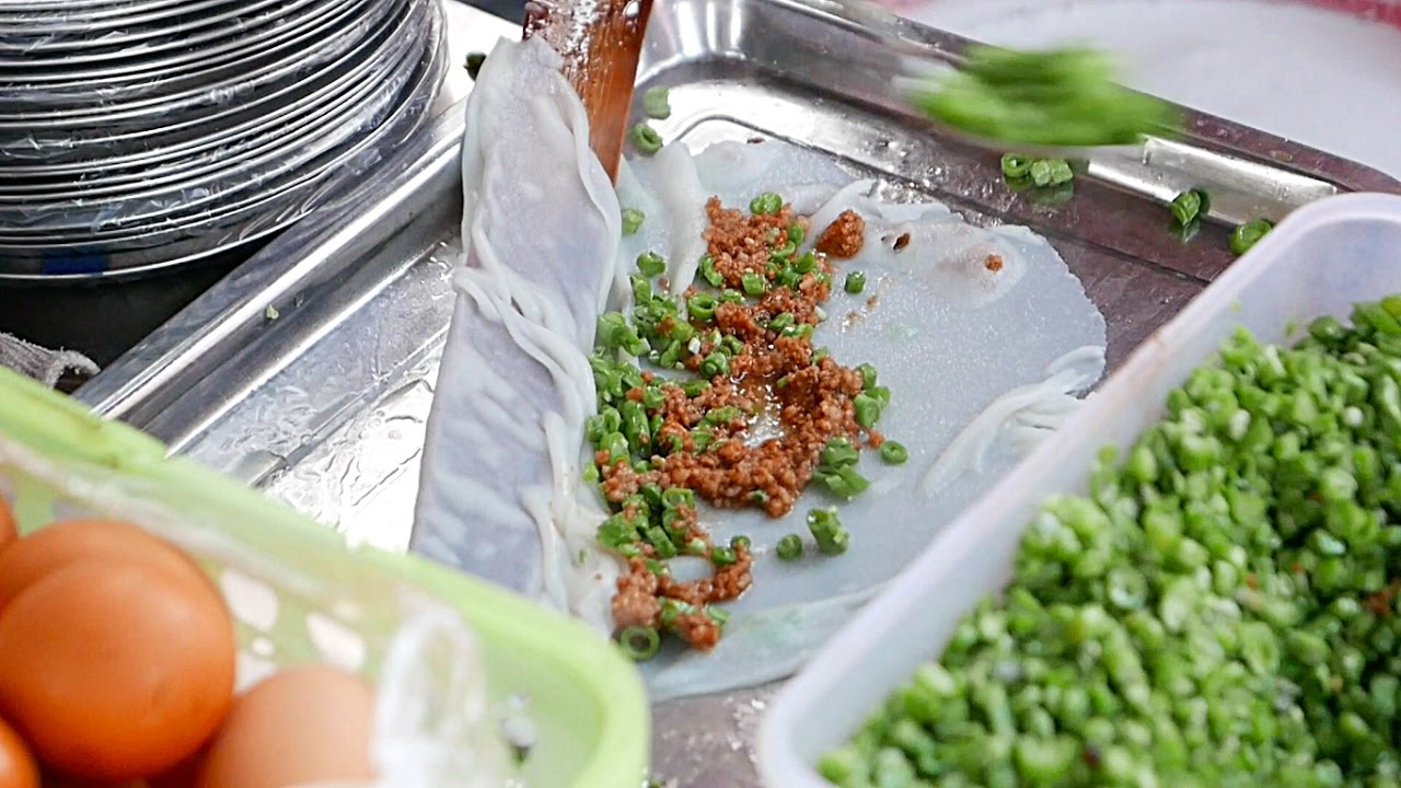 中国南宁路邊小吃 街头食品 - 南宁肠粉 蒸米粉