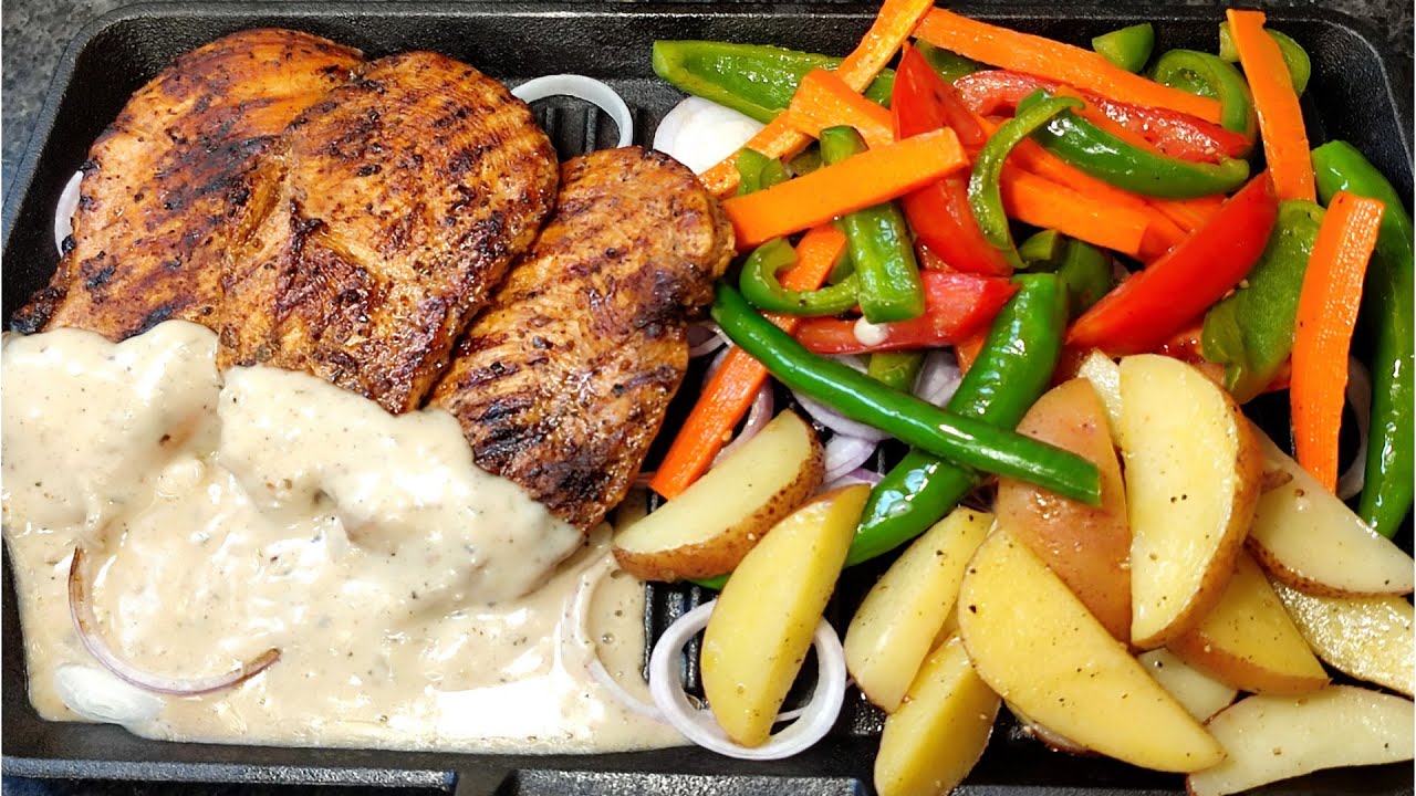 Chicken Steak With White Sauce | Restaurant style Chicken Steak | Bushra ka kitchen 2020