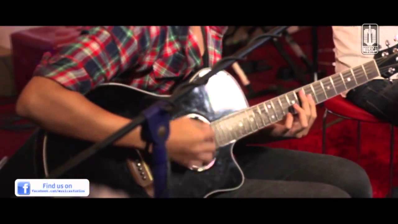 DE NENO Feat Roby GEISHA   SEMAUMU Acoustic Version)