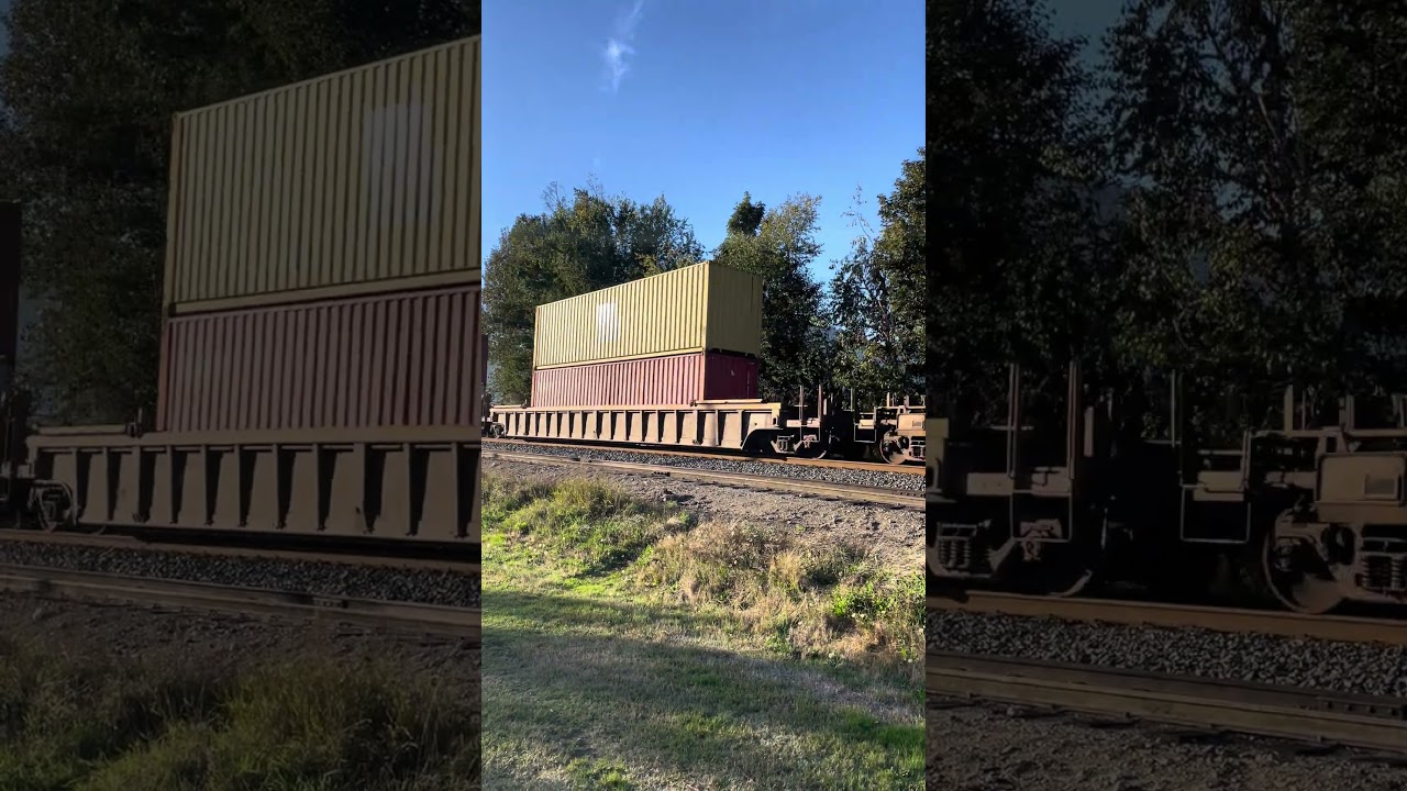 CN ET44AC intermodal train Agassiz BC October 6, 2025 Part 3