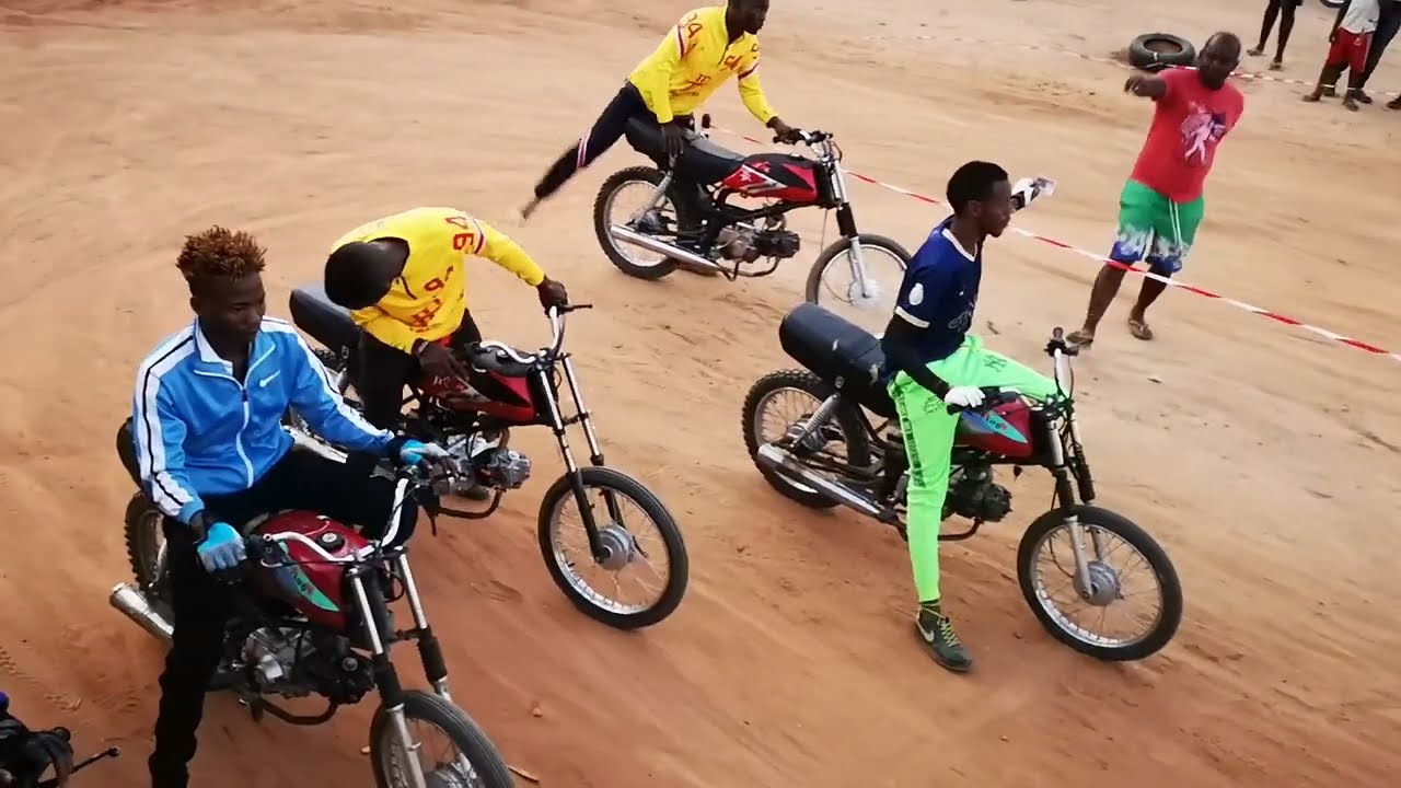 Cidade de Nampula Esta video de corrida em primeiro ganha prêmio 1 20mil 2 ganha 10mil 3 ganha 5mil