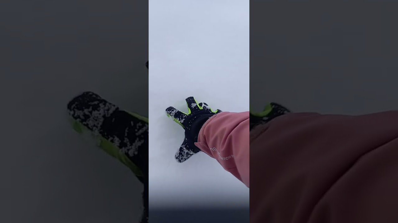 Snow walking 🚶‍♂️.  Ing ani diri basta winter na. Makakijos nas tiwi katugnaw🤣