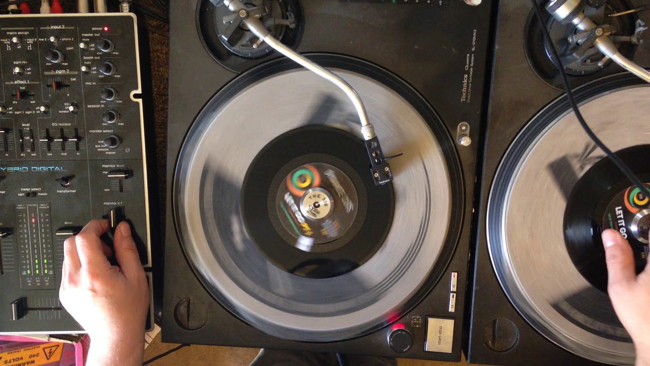 DEEJAY RANDOM vs DROP BEATS RADIO!