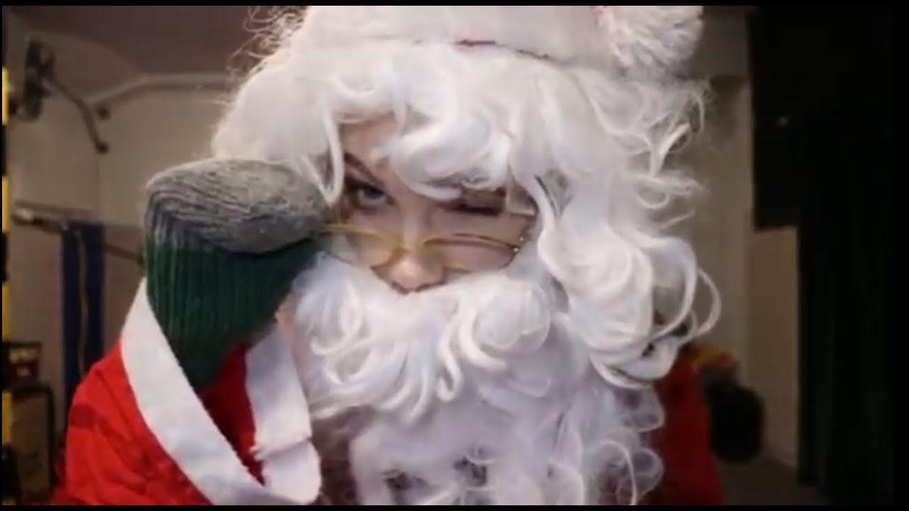 MERRYX 12-13: Transforming Into Santa Claus