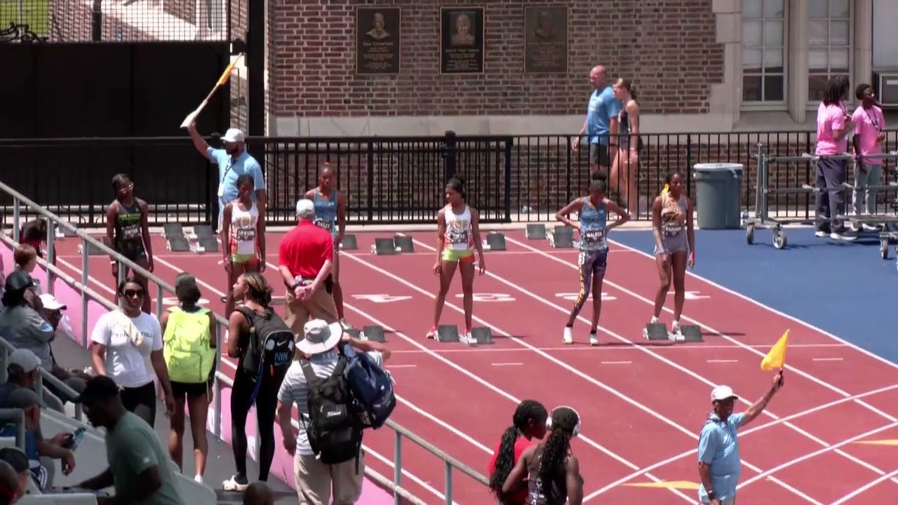 Финал забега на 100 метров среди девочек среди средних школ — New Balance Nationals 2025 [Полный ...