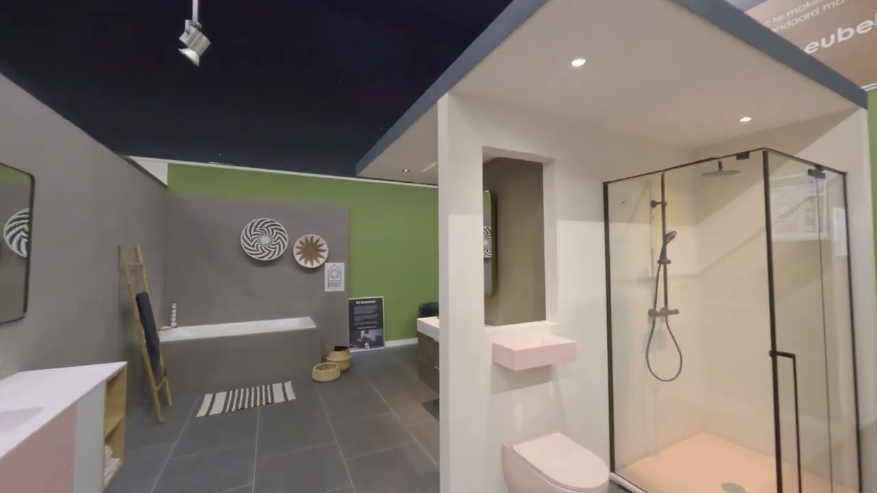 Badkamerwarenhuis en cre8kitchen Utrecht 2023 Drone video showroom