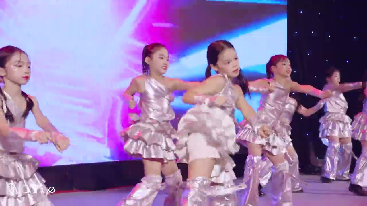 |KPOP IN PUBLIC|  Number 9  - dance by  kids 2