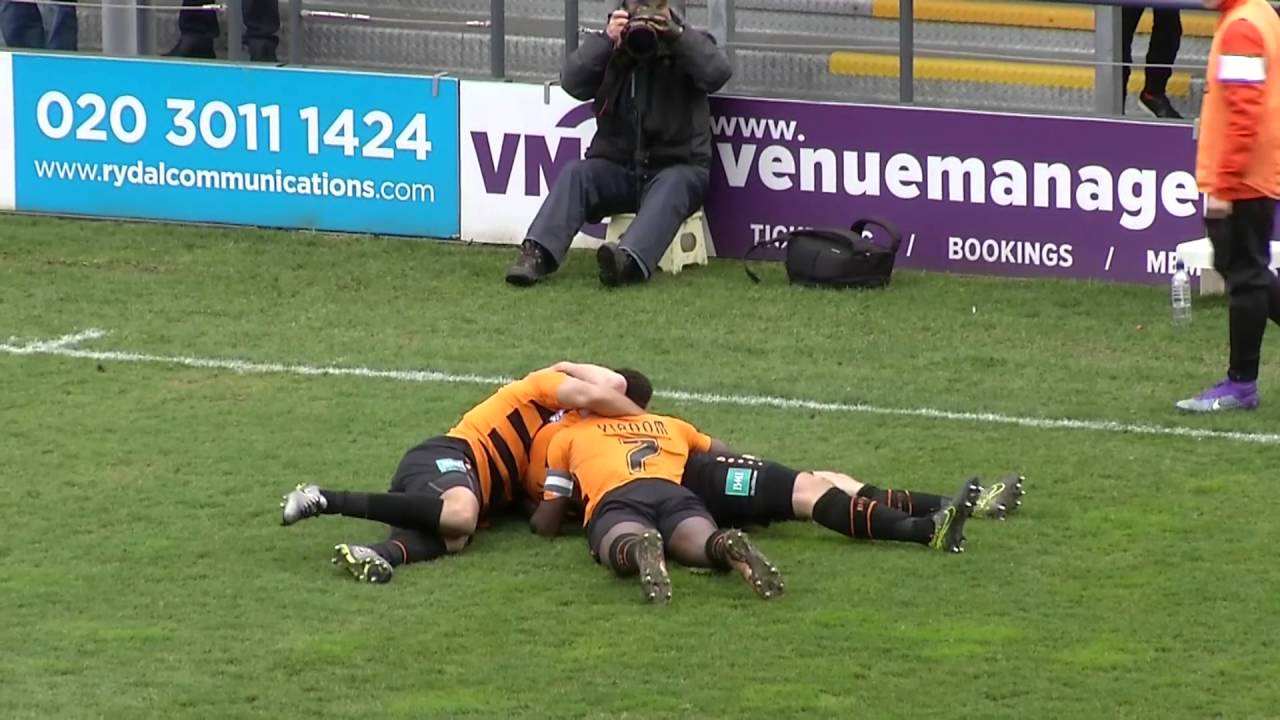 Barnet v L Orient