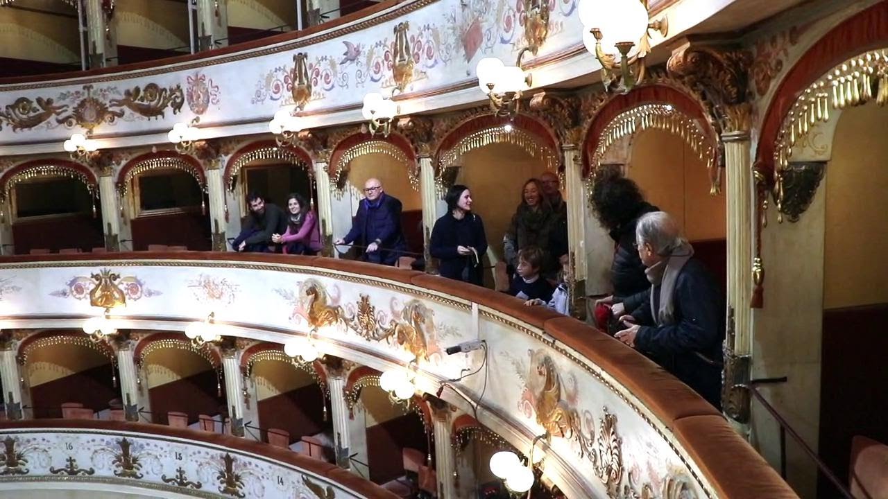 Visita guidata al teatro Comunale per i lettori della 